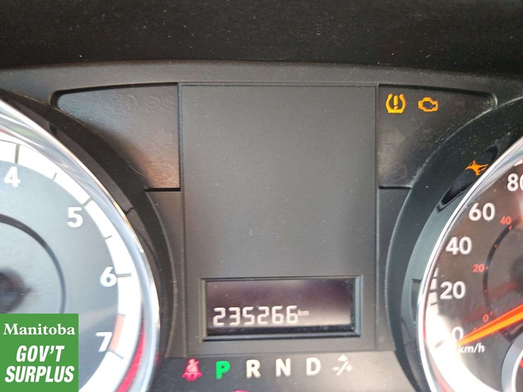 2014-dodge-grand-caravan-image-28