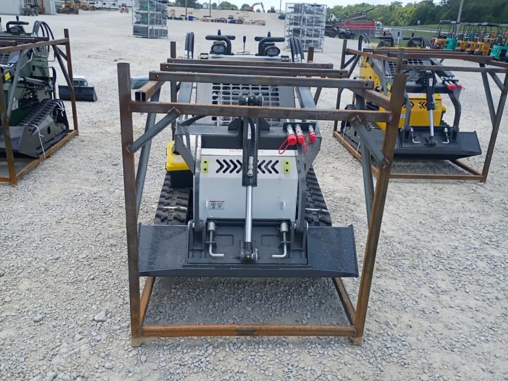#l63-014-•-2026-zjg-380-mini-skid-steer-image-7