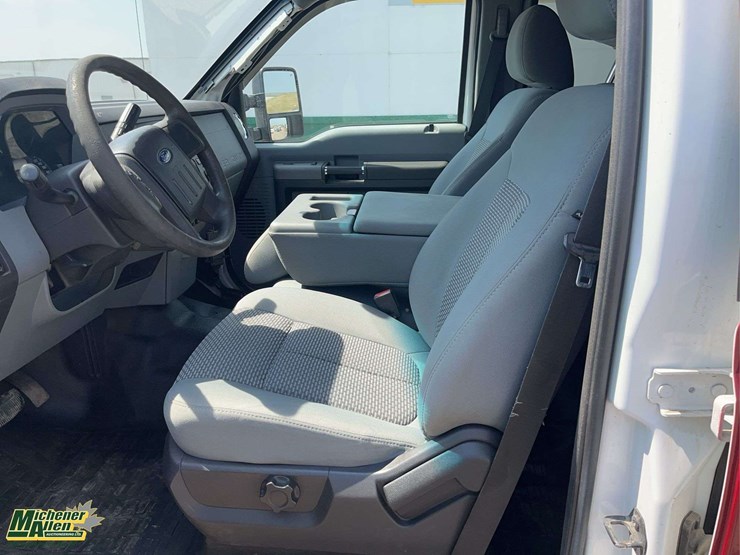2011-ford-f350-image-13