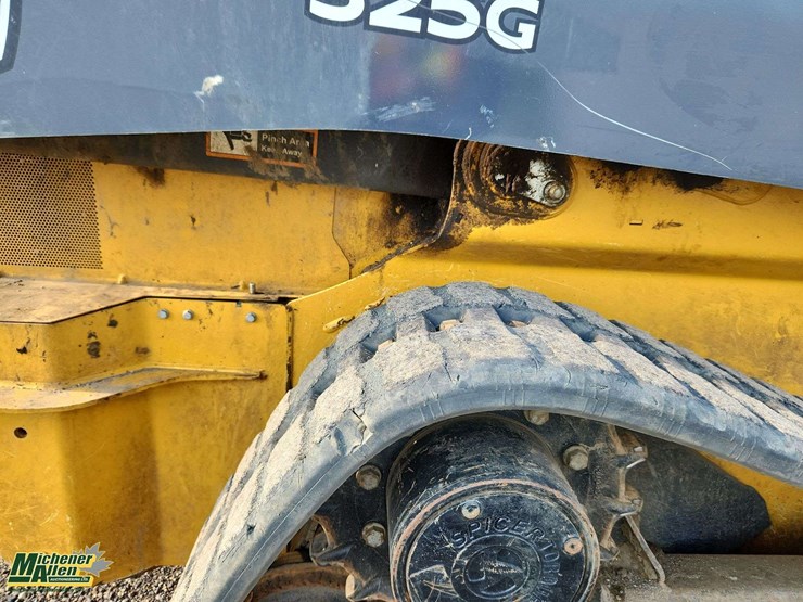 2024-deere-325g-image-41