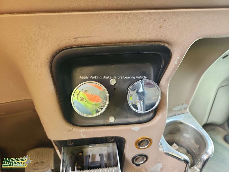 2006-peterbilt-378-image-13