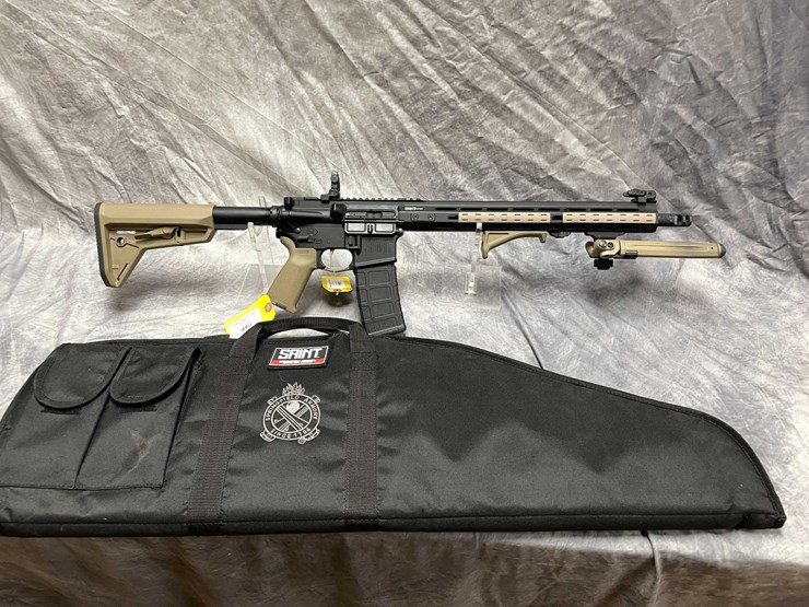 #10695-•-springfield-saint-victor-,-556-nato-semi-auto-rifle,-sn:-st539897-image-1