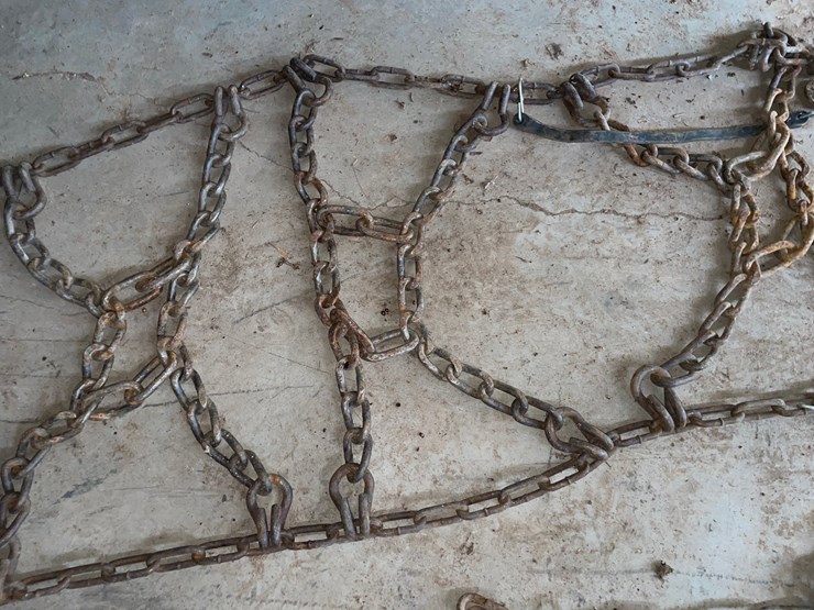 #1241-•-(2)-sets-of-tire-chains-image-7