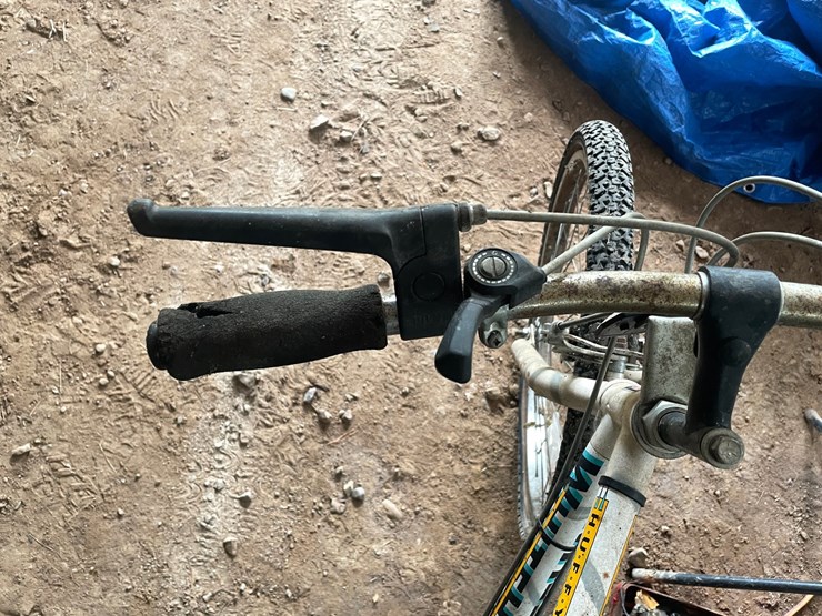 #1247-•-various-recreational-items-image-26