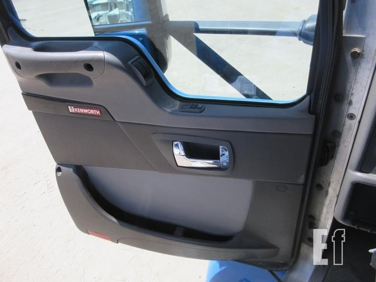 2016-kenworth-t270-image-15