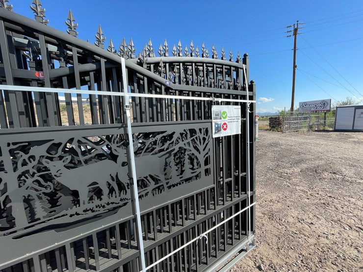 #2873-•-2026-unused-metal-farm-driveway-gate-image-4