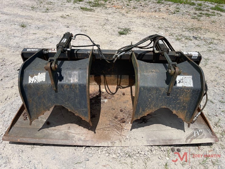 71"-hydraulic-grapple-bucket-skid-steer-attachment-image-8