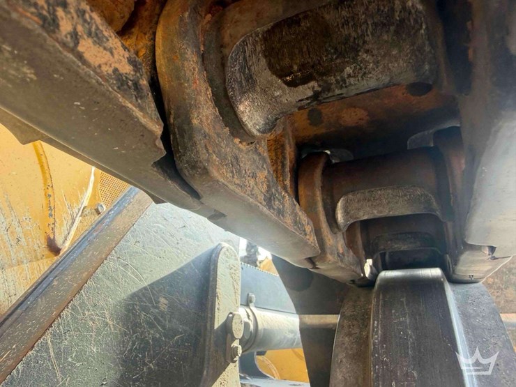 2020-deere-700k-xlt-image-57