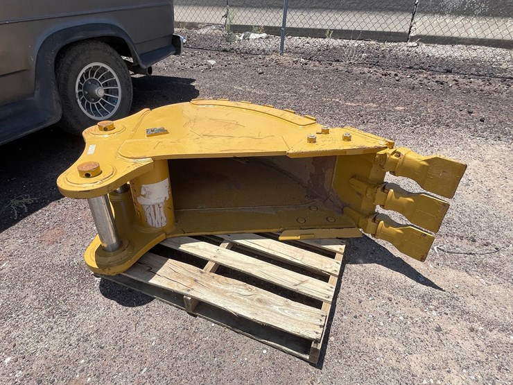 #2204-•-excavator-bucket-image-15