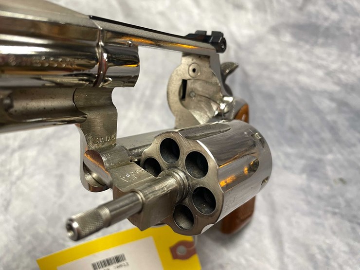 #10851-•-smith-&-wesson-19-4,-357-mag-revolver,-sn:-31k8832-image-18