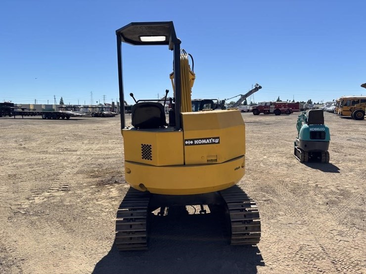 komatsu-pc28uu-image-8