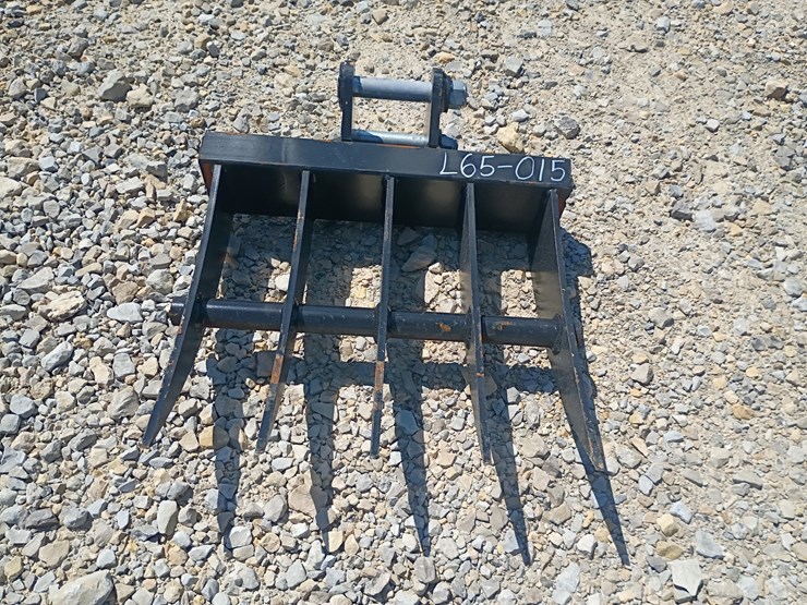 #l65-015-•-ireas-rake-mini-excavator-attachment-image-1