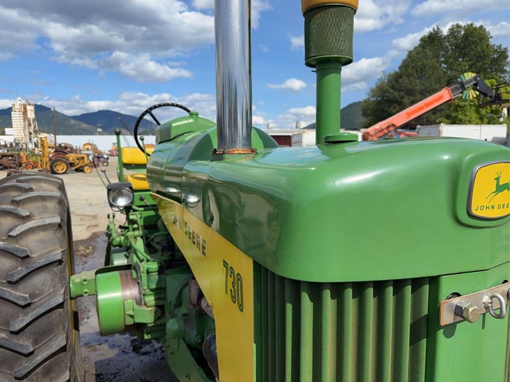 john-deere-730-image-11