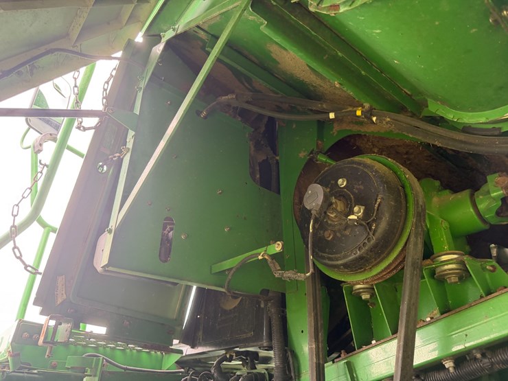 2011-john-deere-9770-sts-image-52