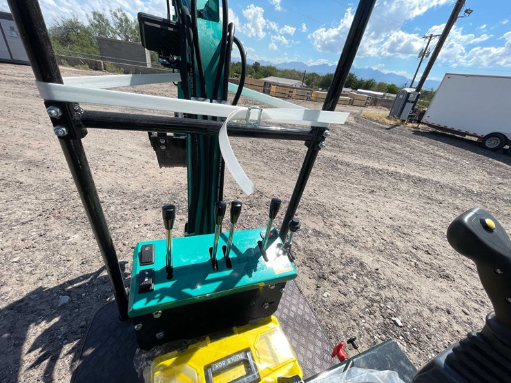 #2458-•-2026-cfg-kt13r-mini-excavator-image-19