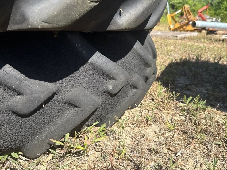 #407-•-stack-of-used-tractor-tires-image-4