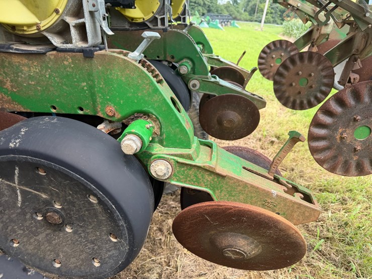 john-deere-1790-image-51