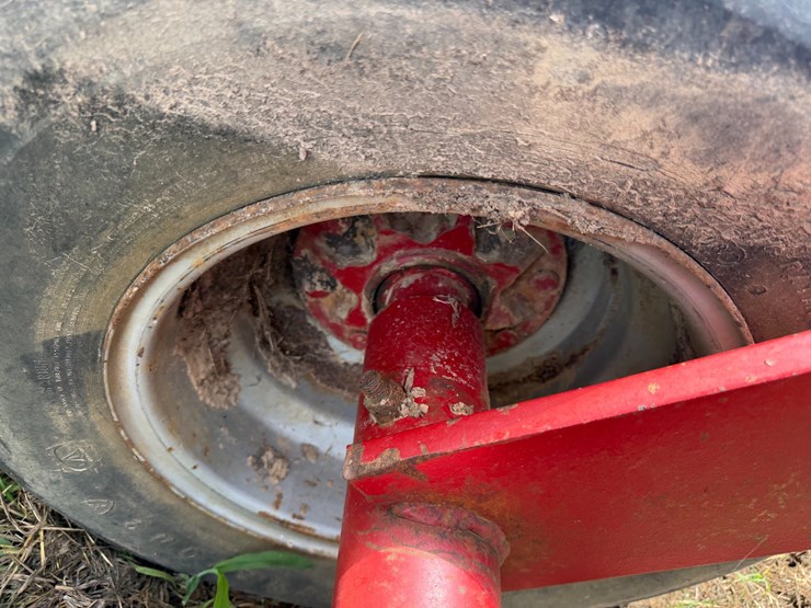 case-ih-3950-image-12