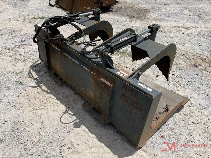 71"-hydraulic-grapple-bucket-skid-steer-attachment-image-3