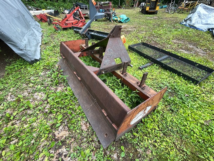 #6124-•-box-blade-tractor-attachment-image-4