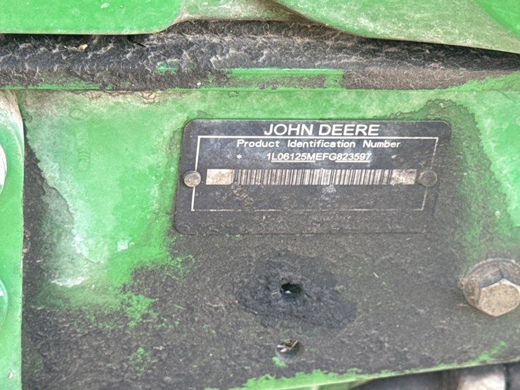 john-deere-6125m-image-42