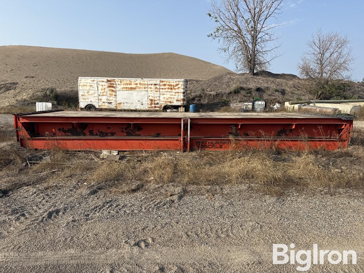 1992-thurman-8100e-scale-image-6