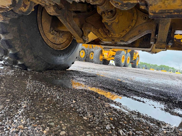 2013-deere-250d-image-20
