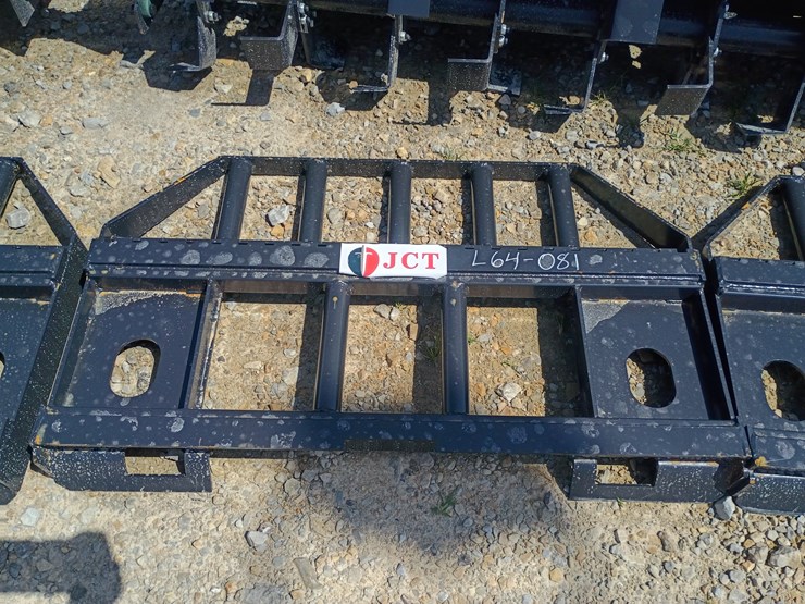 #l64-081-•-jct-pallet-fork-skid-steer-attachment-image-2