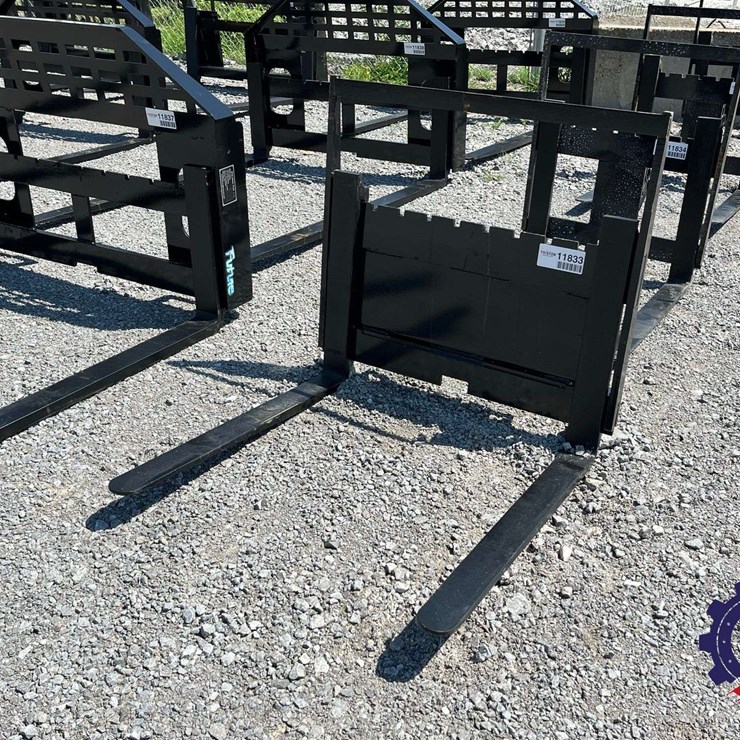 Unused 2026 FUTURE FT-XHC mini skid steer Skid Steer Forks - [Skid Steer Attachments] Attachment