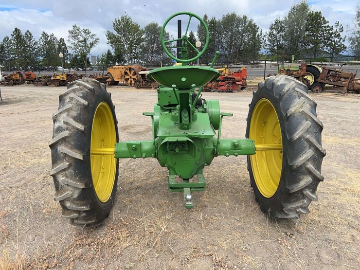 john-deere-h-image-4