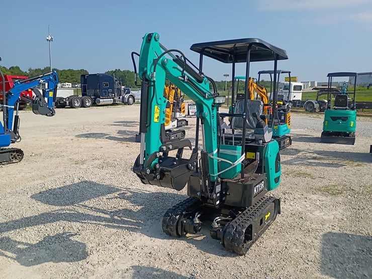 #l62-010-•-2026-cfg-kt13r-mini-excavator-image-8
