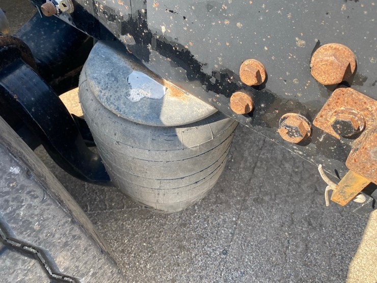 2018-kenworth-t440-image-35