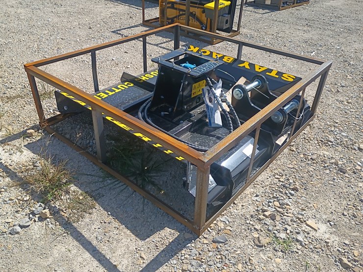 #l66-022-•-agt-brushcutter-excavator-attachment-image-2