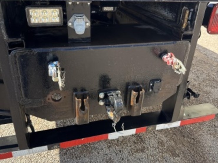 2007-freightliner-m2-112-f/b-image-11