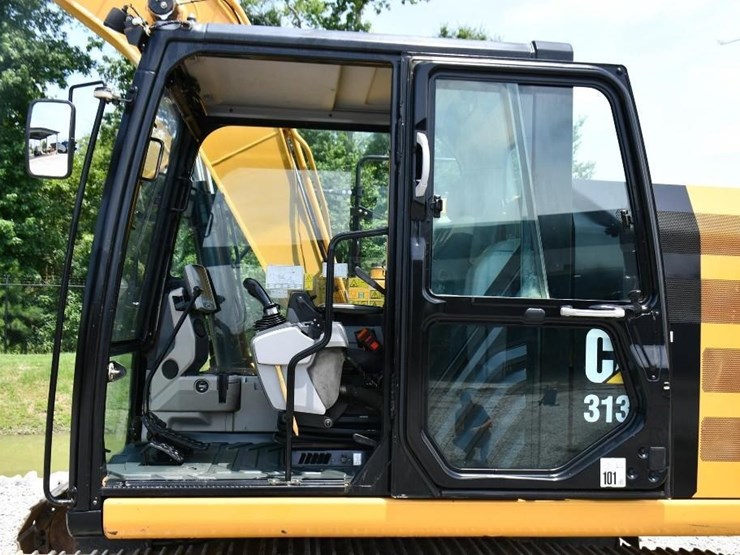 2017-caterpillar-313fl-image-16