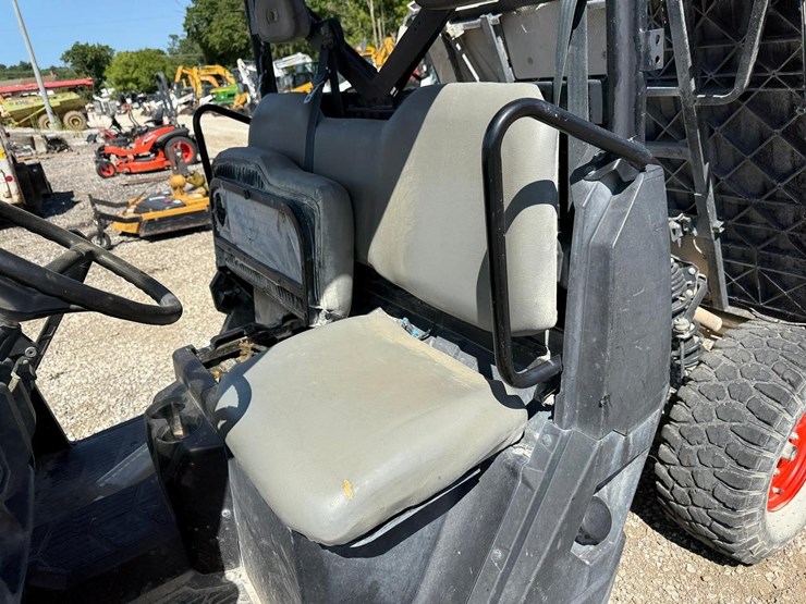 2021-bobcat-uv34-image-9