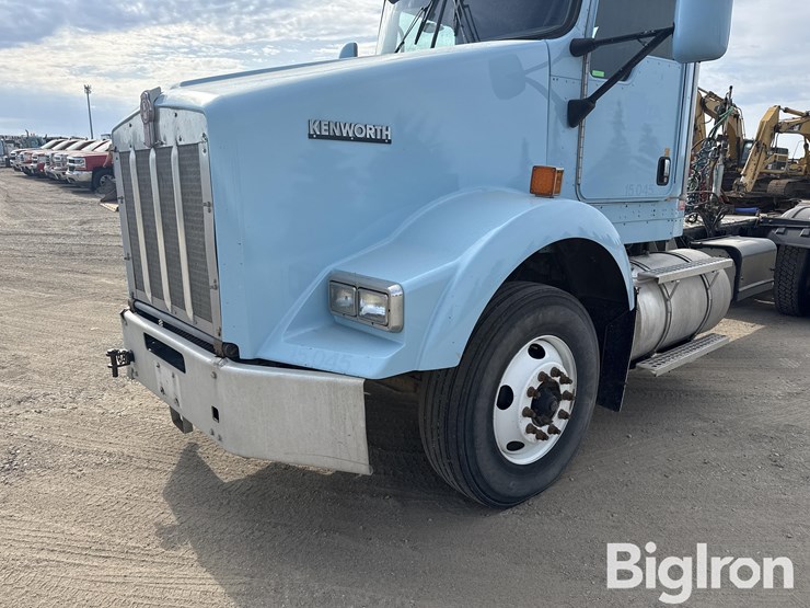 2008-kenworth-t800-image-9