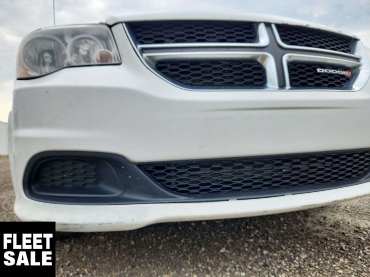 2016-dodge-grand-caravan-image-40