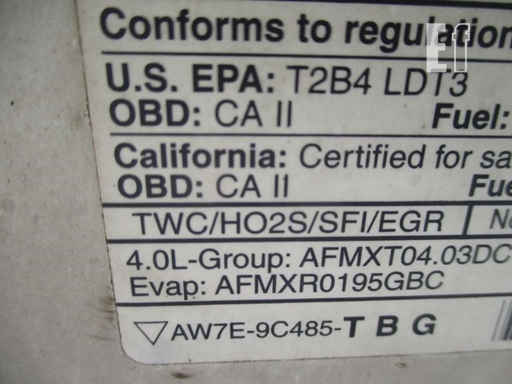2010-ford-explorer-xlt-image-6