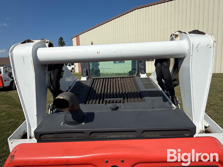 2017-bobcat-t770-image-16