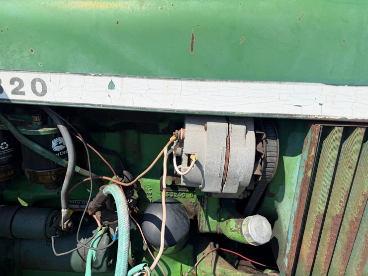1972-john-deere-820-image-36