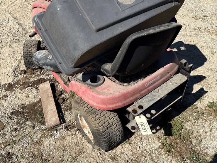 #67-•-troy-bilt-lawnmower-image-3