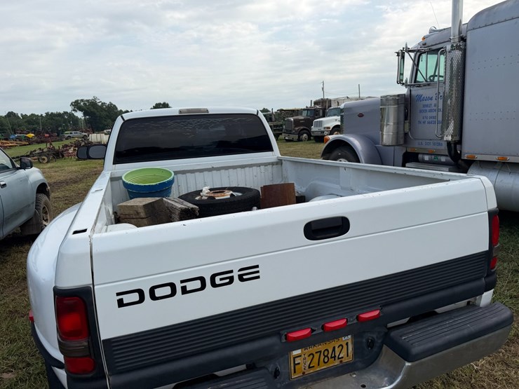 1998-dodge-ram-3500-image-17