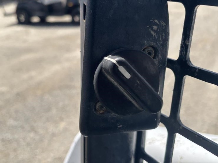 2019-bobcat-t770-image-27