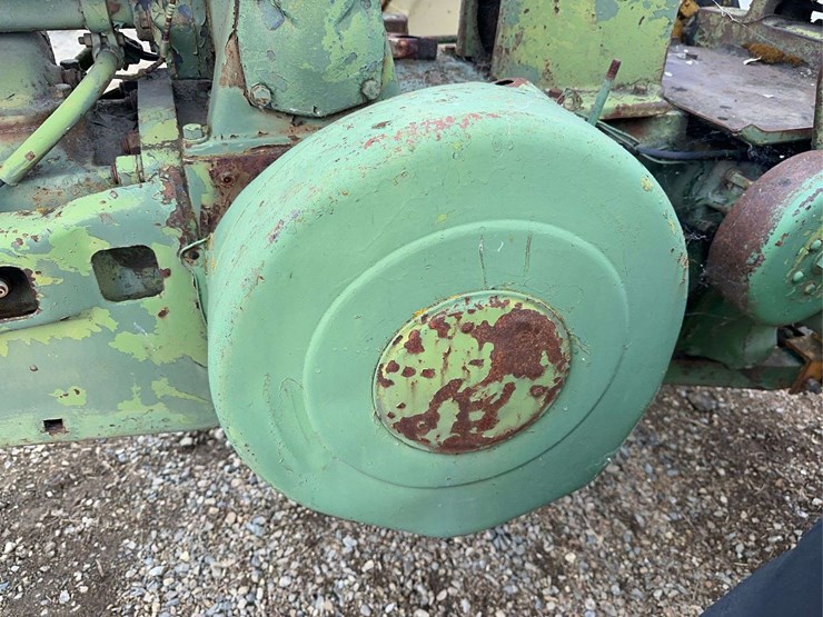 john-deere-model-b-image-16