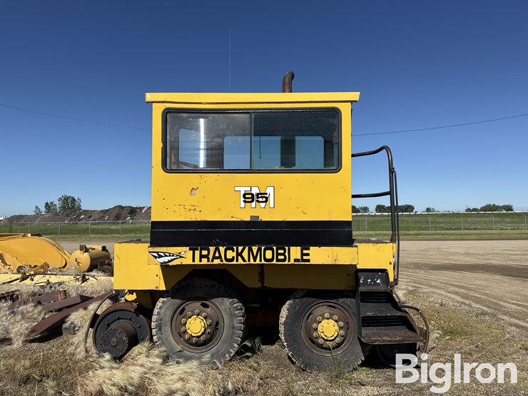 trackmobile-tm95-rail-car-mover-image-8
