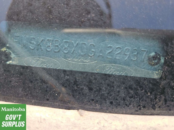 2013-ford-explorer-image-34