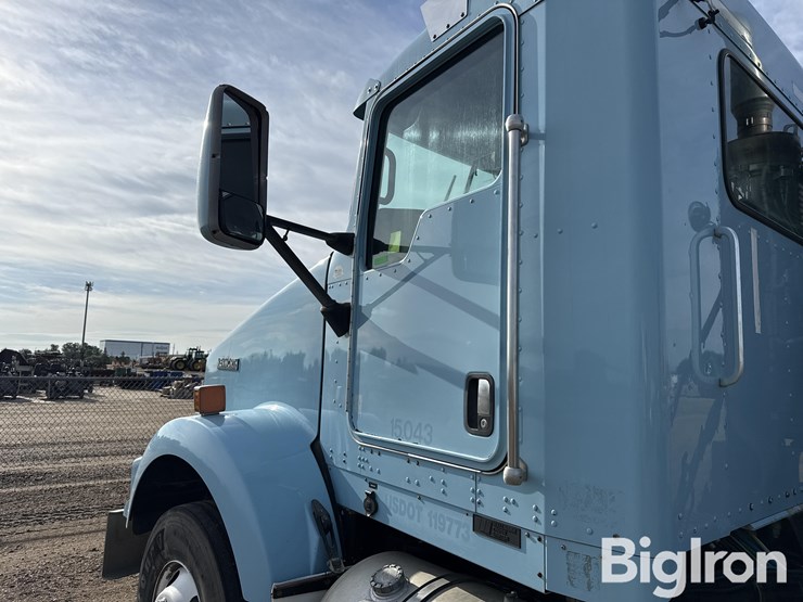 2008-kenworth-t800-image-10