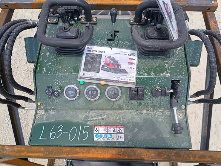 #l63-015-•-2026-zjg-380-mini-skid-steer-image-11