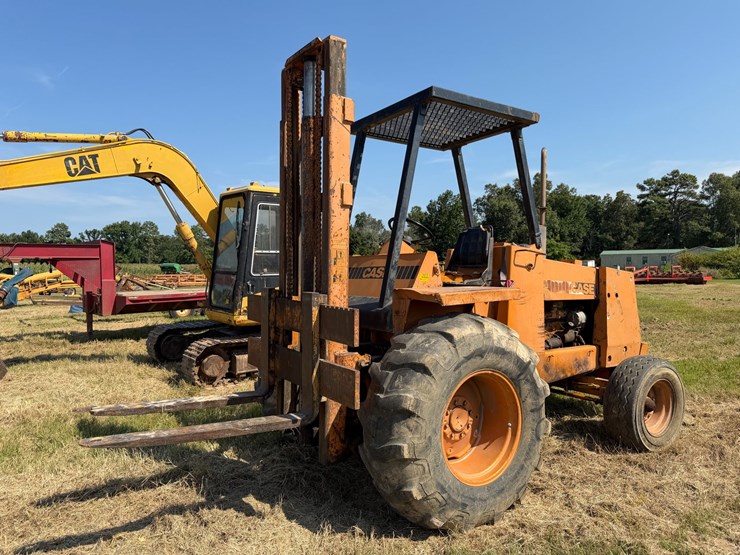 #52619-•-case-construction-king-rough-terrain-forklift-inv#52619-image-1